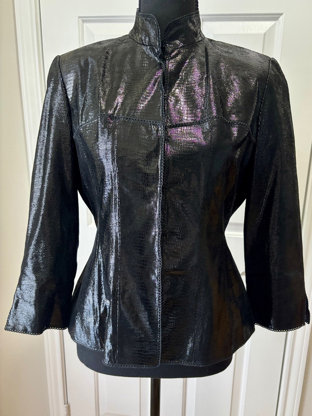 Doncaster Leather Black Shimmery Mandarin-Collar Women's Jacket XS